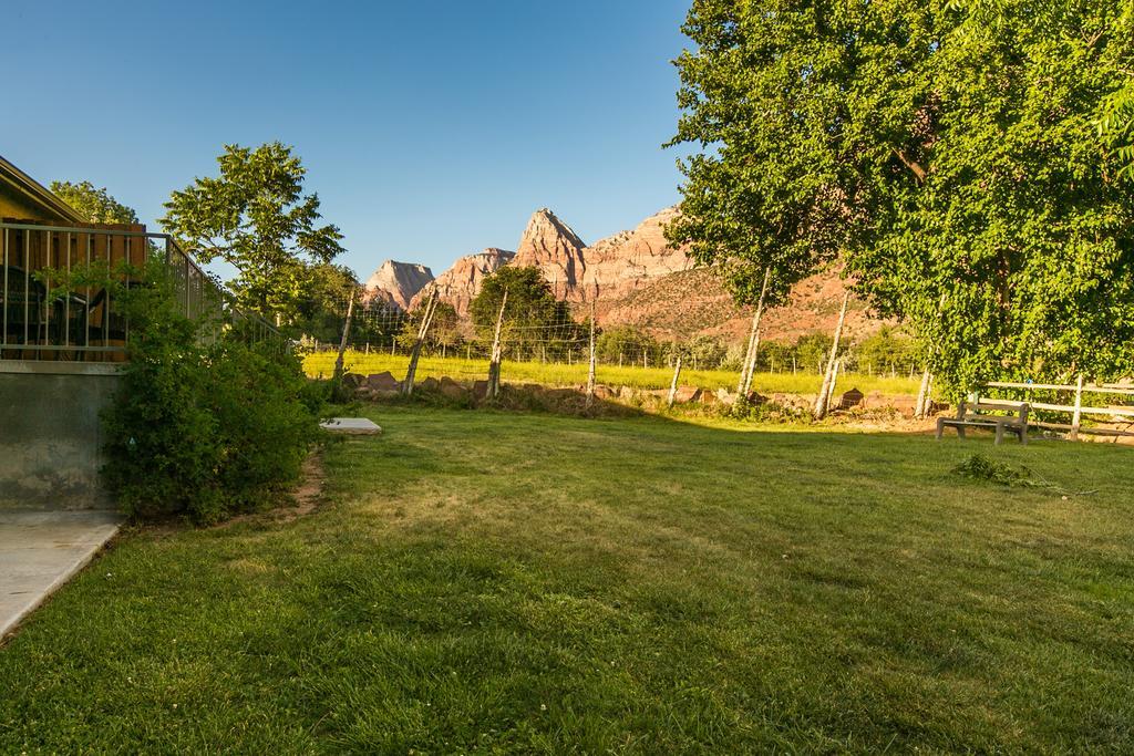 Driftwood Lodge Springdale Bagian luar foto