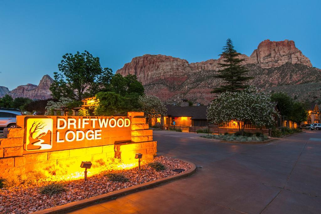 Driftwood Lodge Springdale Bagian luar foto
