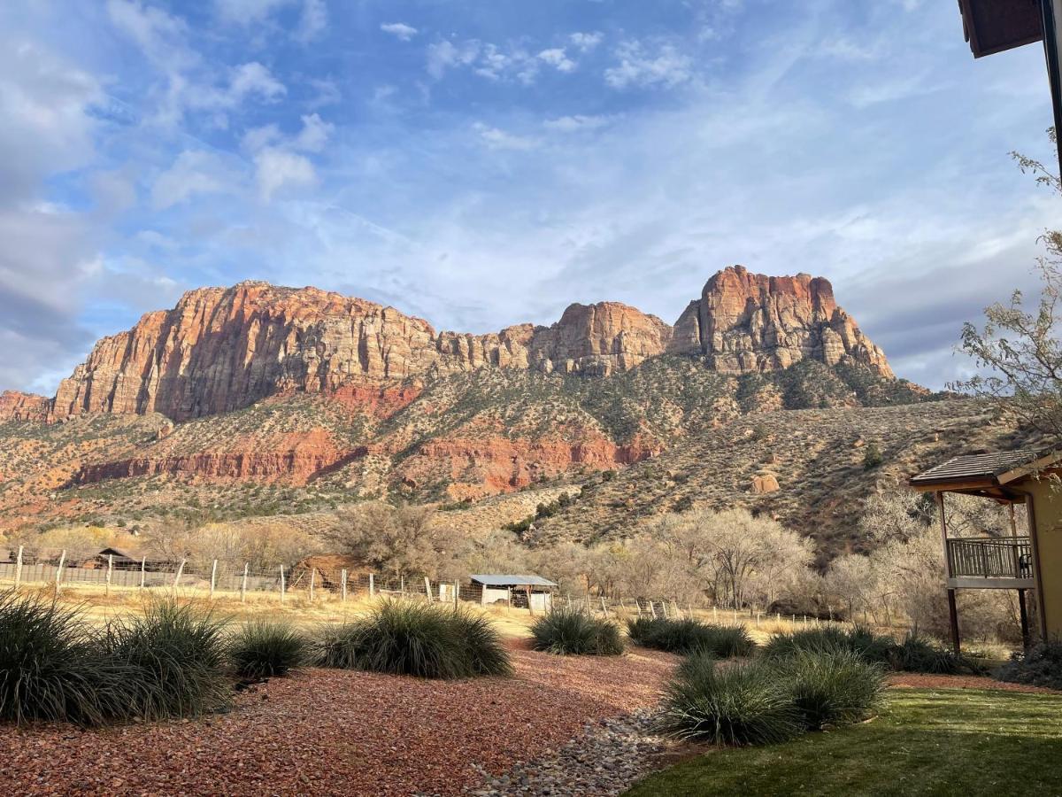 Driftwood Lodge Springdale Bagian luar foto