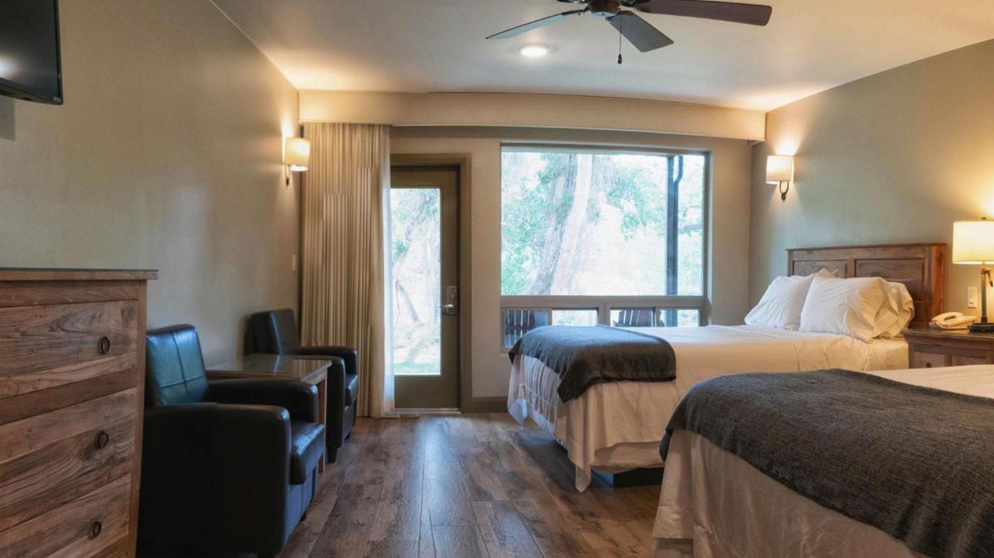 Driftwood Lodge Springdale Bagian luar foto