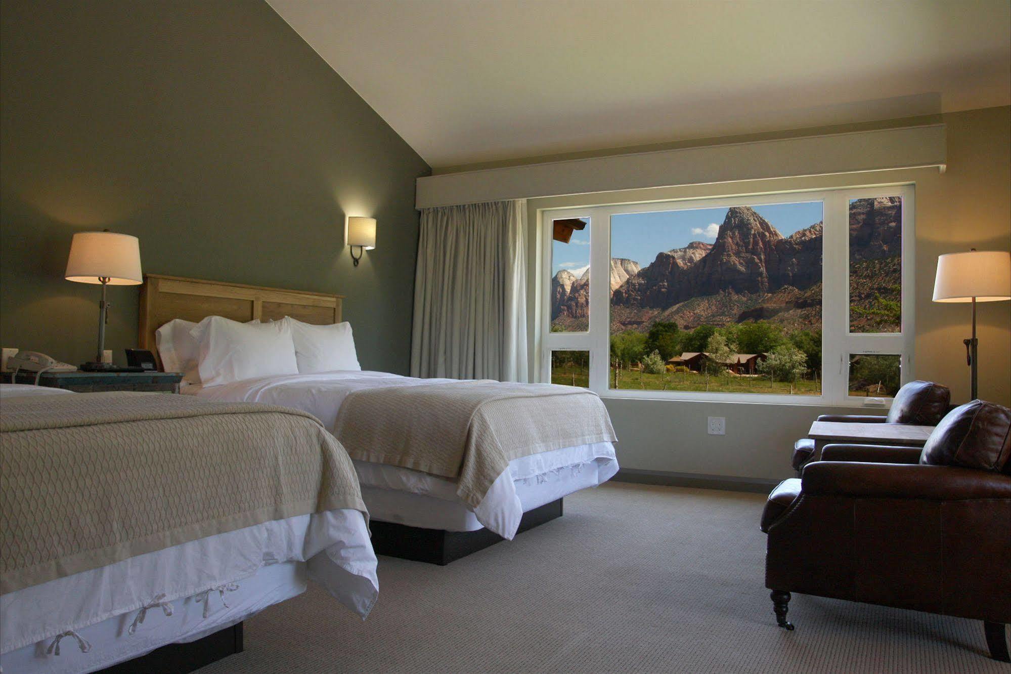 Driftwood Lodge Springdale Bagian luar foto