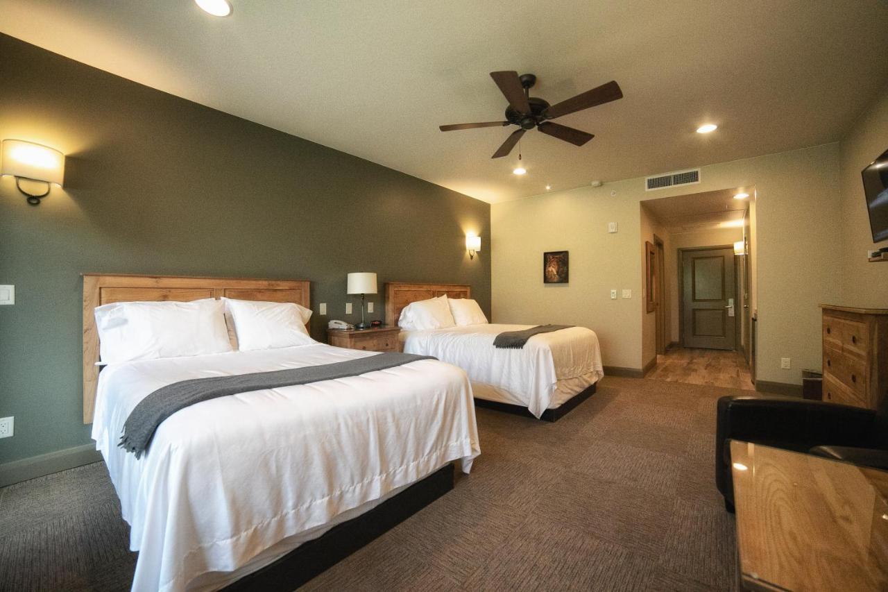 Driftwood Lodge Springdale Bagian luar foto